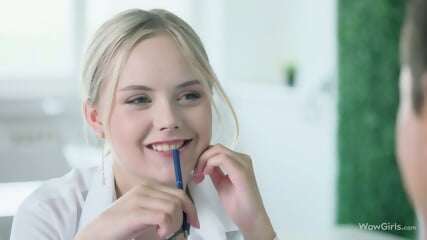 Gorgeous – Emily Cutie