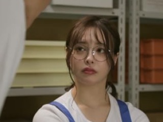 Cô nàng “4 mắt” dâm đãng của tôi