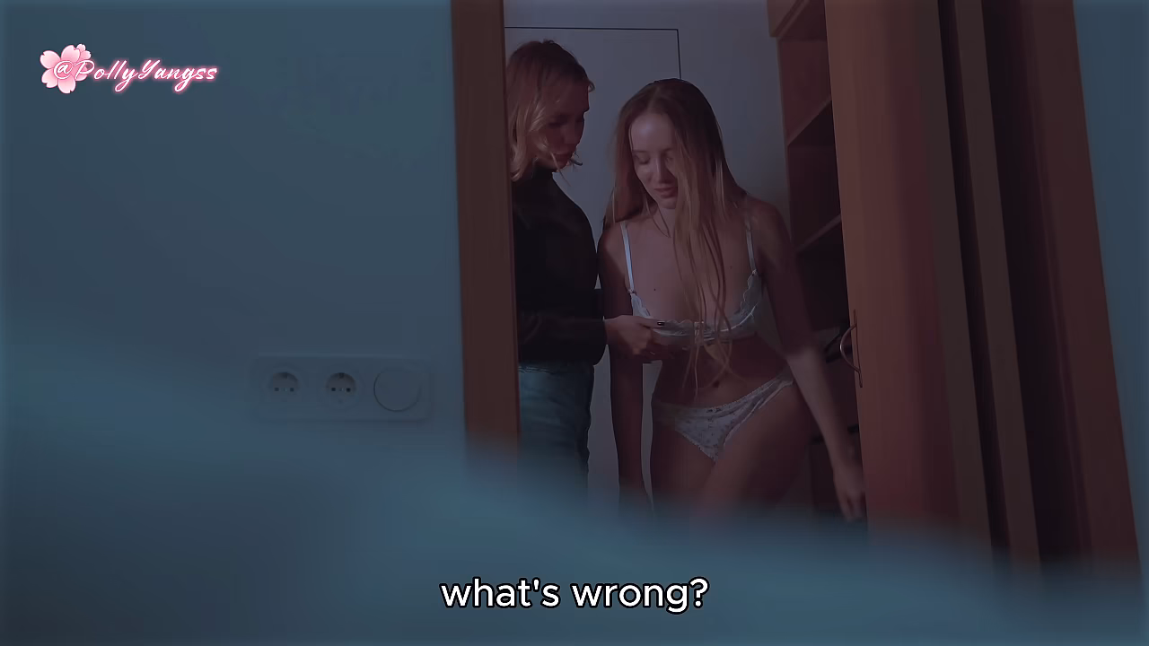 Oops… Step son accidentally cum in step mom after fucked step sister Polly Yangs in shared bed at night in hotel room